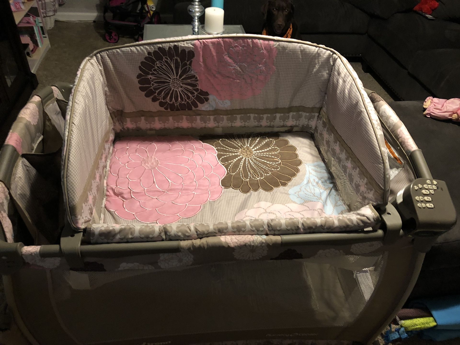 Baby trend nursery center pack n play