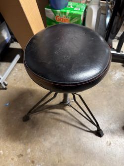 First Act drum seat