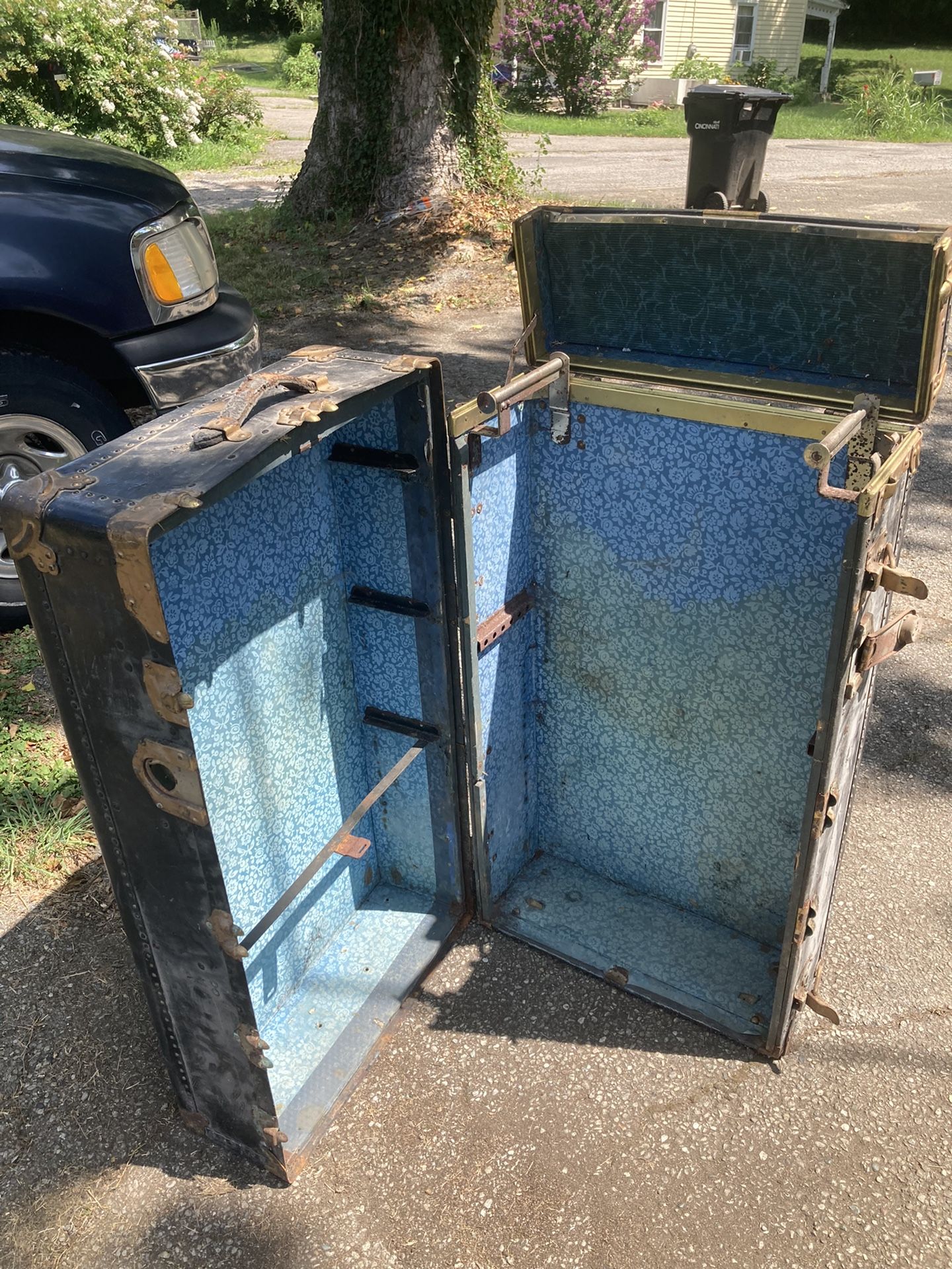 Antique 1920 Mendel Trunx Steamer Trunk with Leather and Brass and