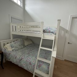 twin/full bunk bed