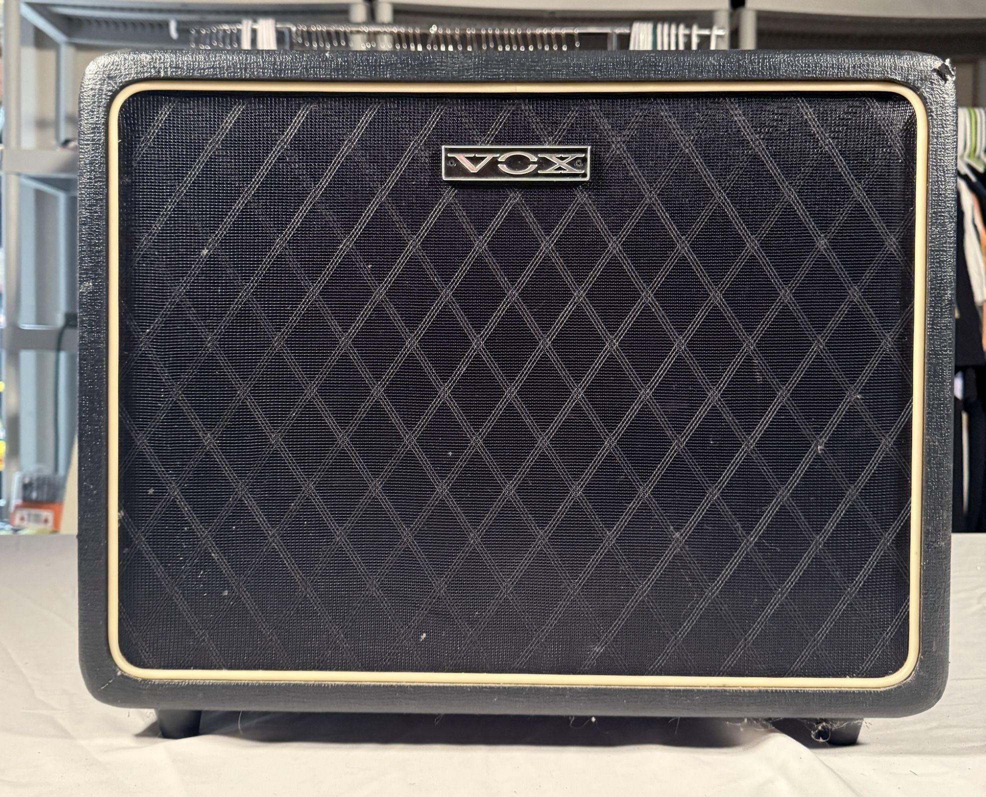 VOX V112NT-G2 1x12 Speaker Cabinet w/ Celestion Greenback G12M (16Ω)