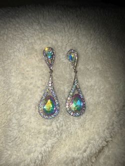 Iridescent Teardrop Earrings with large teardrop-shaped clear rhinestones NEW