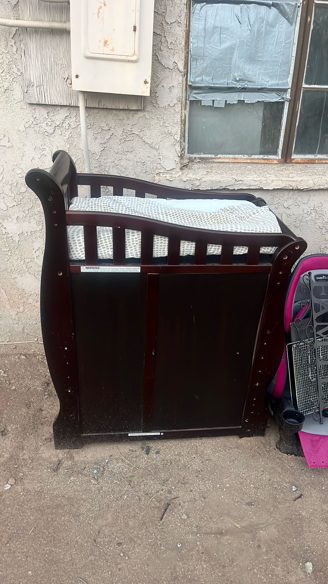 Cherrywood Crib With Connecting Changing Table