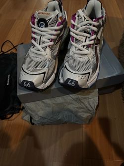Balenciaga men’s size 13  multicolored running shoe