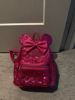 Pink disney lounge fly