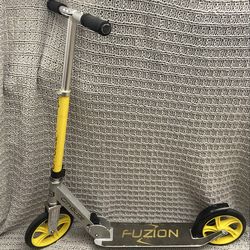 City Glide Fuzion Scooter