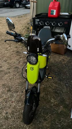 Moped Down to trade for E-scooter that goes 25-30mph