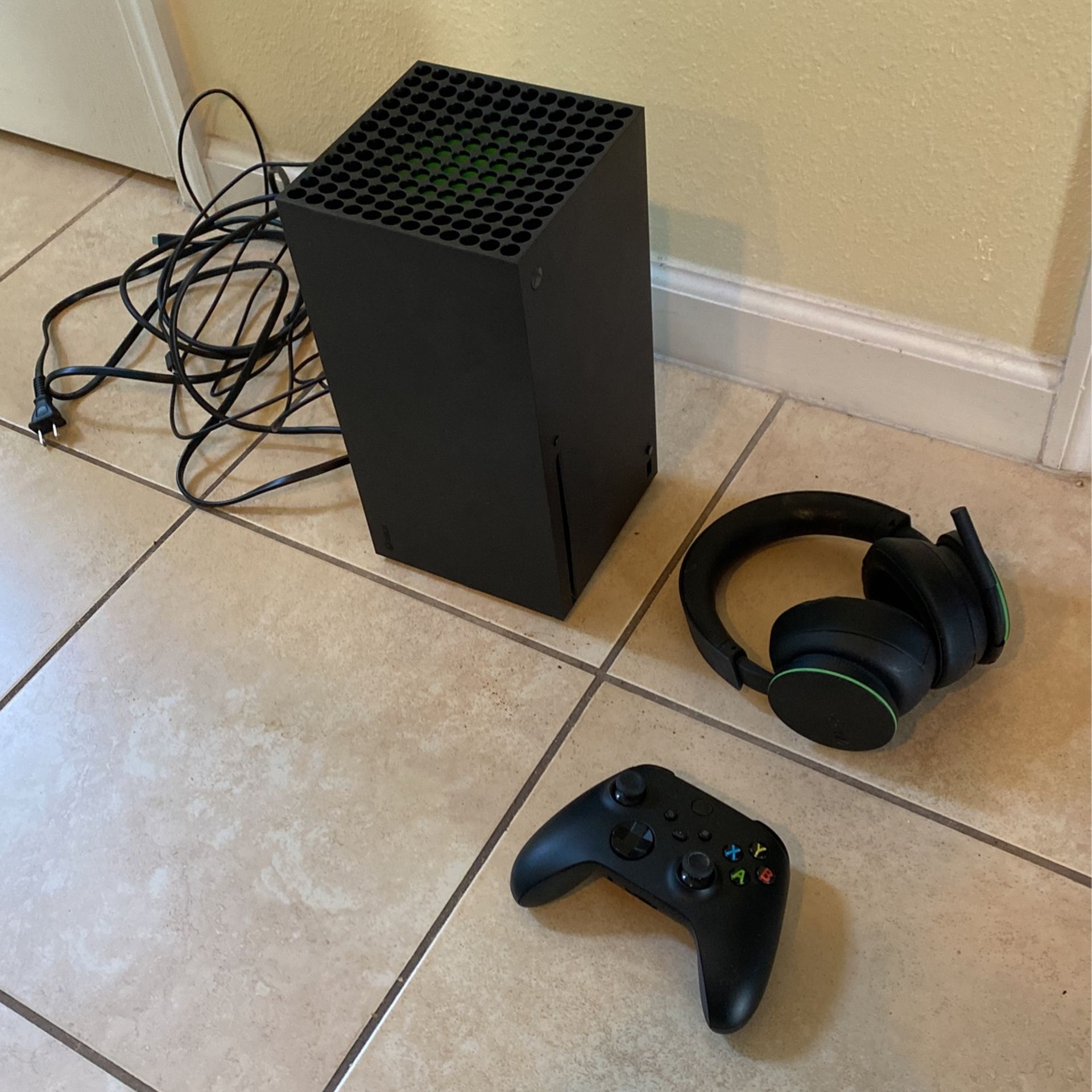 Xbox X with Headset and Controller 