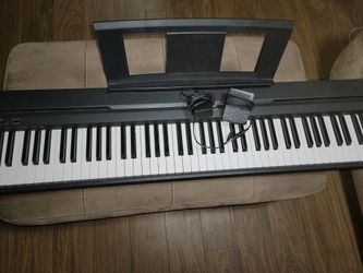 Piano Yamaha P-71