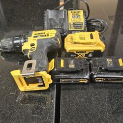 Dewalt 1/2" Cordless Drill Driver. DCD780. ASK FOR RYAN. #4(contact info removed)670-01
