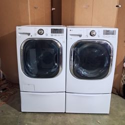 LG Electric Washer And Dryer 