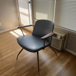 1960 Mid Century Modern Viko Baumritter Swivel Armchair