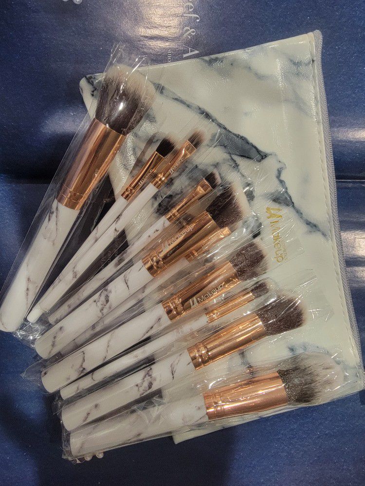 10pcs Marble Makeup Brush Set With Bag. 