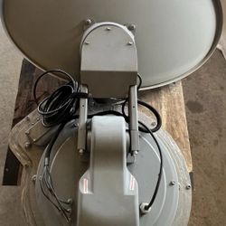 Windgard Traveler LG 2112 RV Sat Dish
