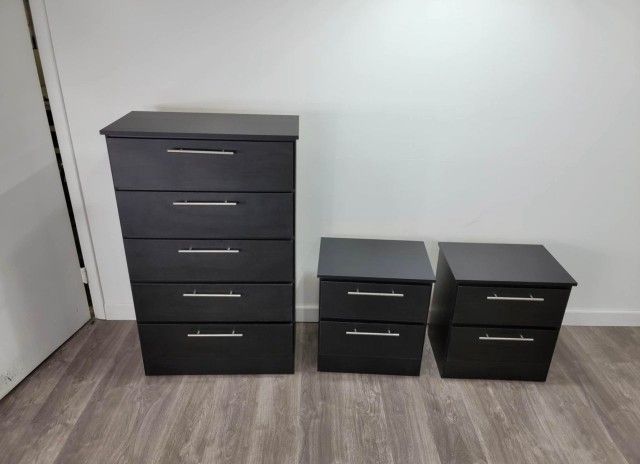 Chest and 2 nightstands ⚪⚫ Gavetero Y 2 Mesitas De Noche