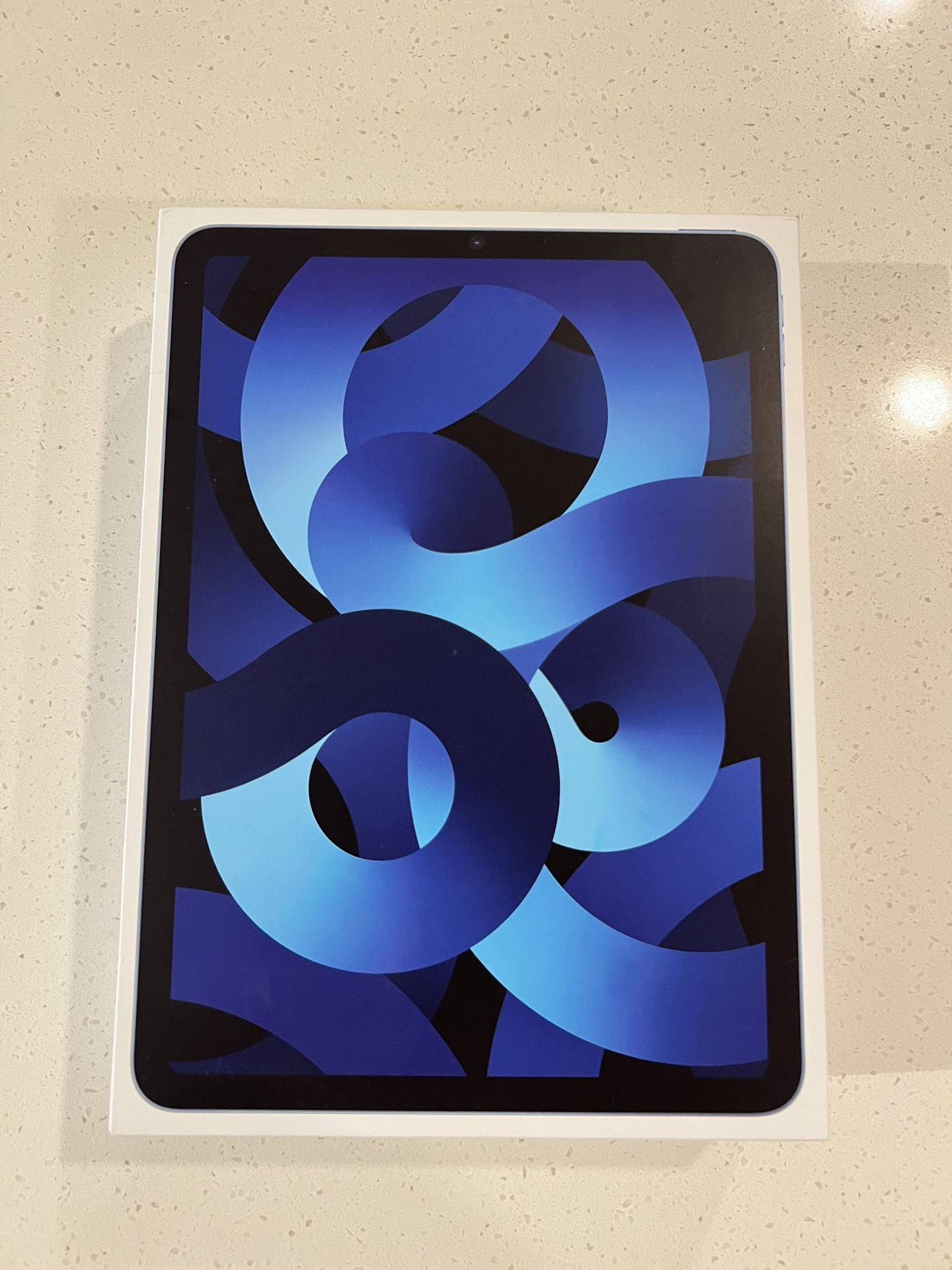 iPad Air 5th Gen - 64GB - Wi-Fi - 10.9in - Blue