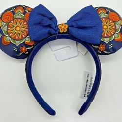 Epcot disney Norway Mickey ears 