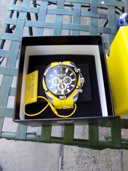 Invicta 100m Mens Diver Watch