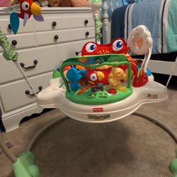 Fisher Price Rainforest Jumperoo Baby Bouncer