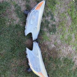 Nissan Versa Note Headlights