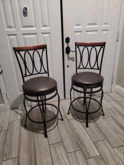 2-Barstool Great condition