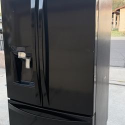 REFRIGERATOR KENMORE COUNTER DEEP 