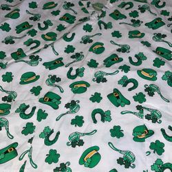 St Patrick’s Day Scrub Top Sz M