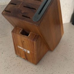 Free knife block With Built In Sharpener