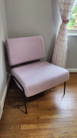 Modern Pink Accent Chair – Upholstered Lounge Chair