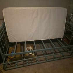 Day Bed and Matresses