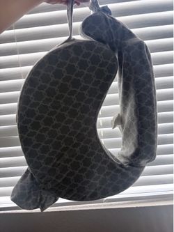 Breastfeeding pillow