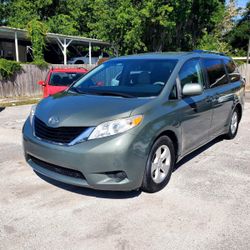 2013 Toyota Sienna