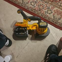 Dewalt Bandsaw