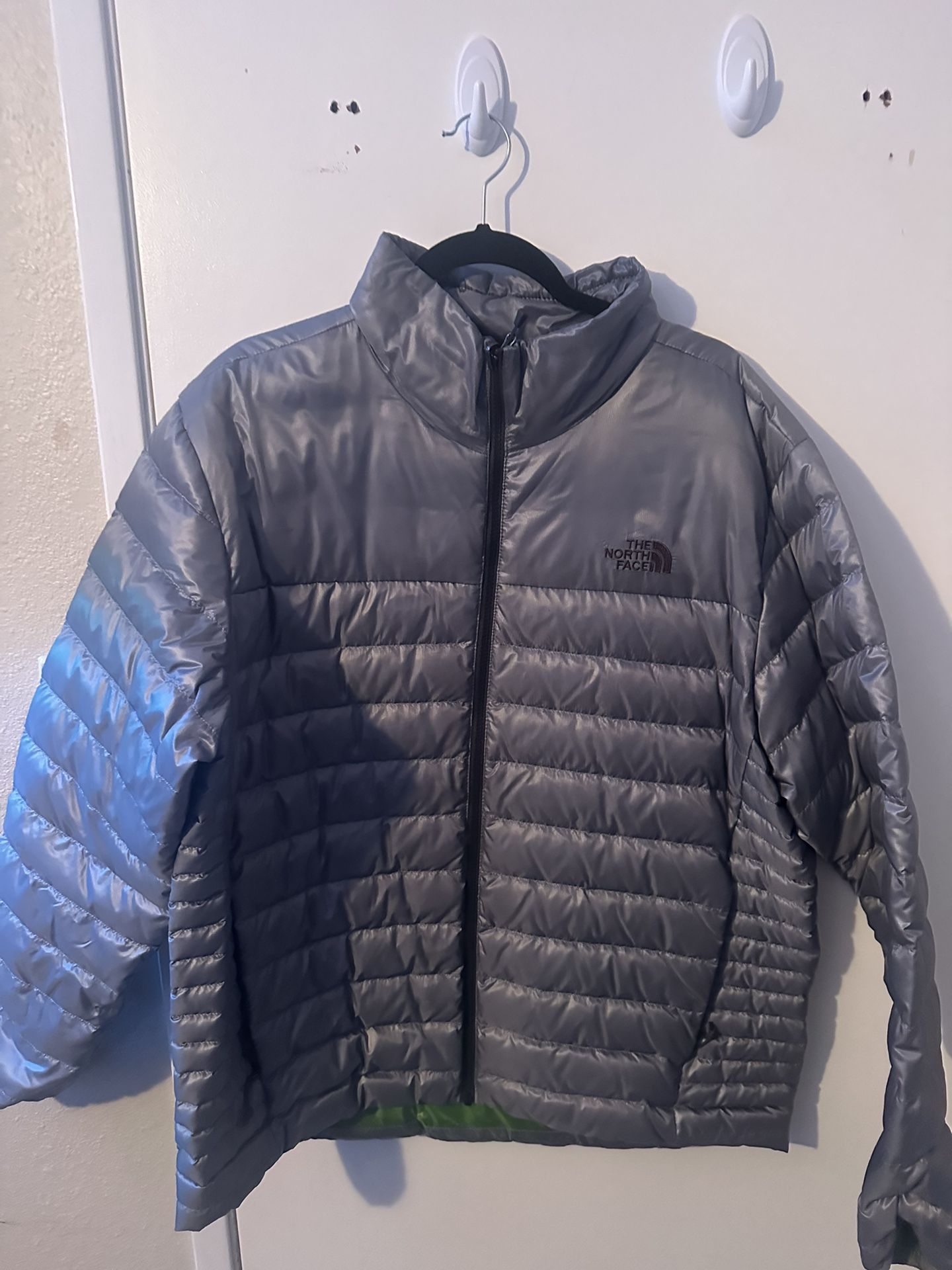 North Face Grey Puffer Jacket 