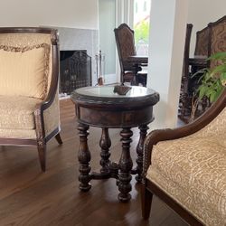 Accent Table