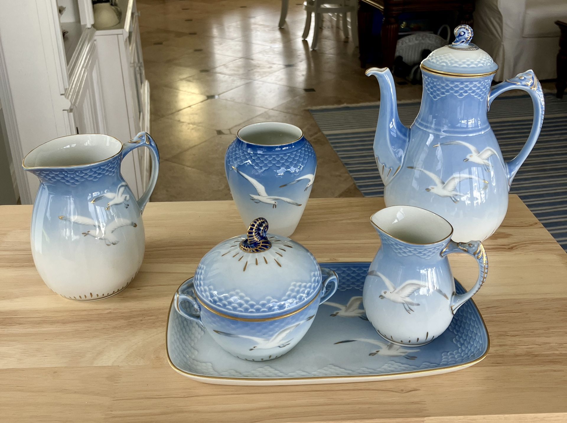 Bing & Grondahl Seagull Coffee Set