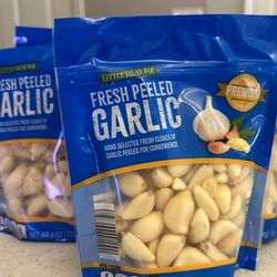 Fresh Peeled garlic
