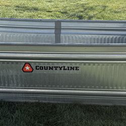 Country line 300 gallon Stock Tank