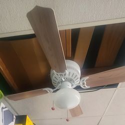 Hampton Bay AC-742 Fan