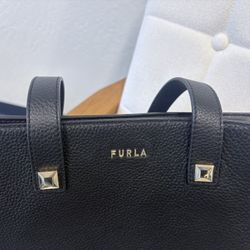 Beautiful Furla Leather Large Bag. Like New