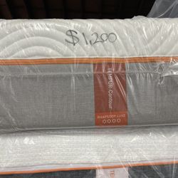 Queen Size Tempur Pedic