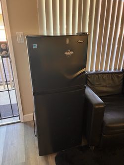 Danby Black mini Top-Freezer Refrigerator