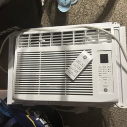AC Window Unit 