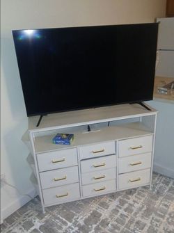 LG Smart Roku TV 55in