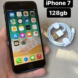 iPhone 7 128gb. Like New And Unlocked!