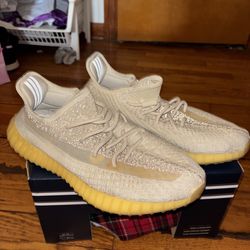 Yeezy 350 V2 Natural