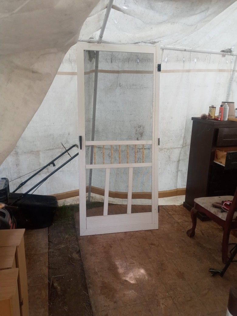 Puerta De Exterior De Maya