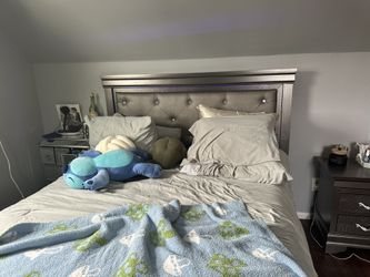 6 Piece Bedroom Set