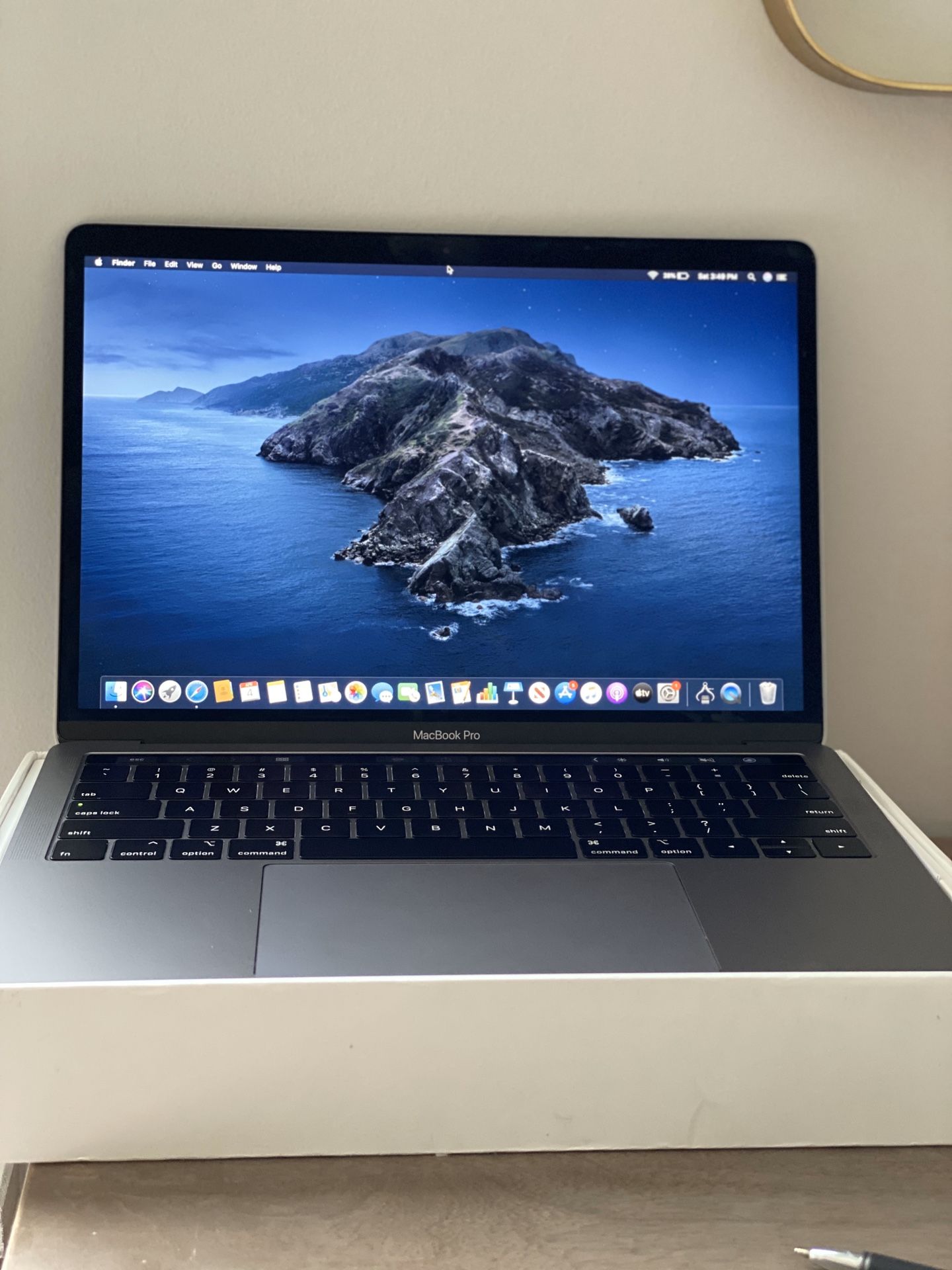Apple MacBook Pro 13 inch with Touch Bar 2019/2020