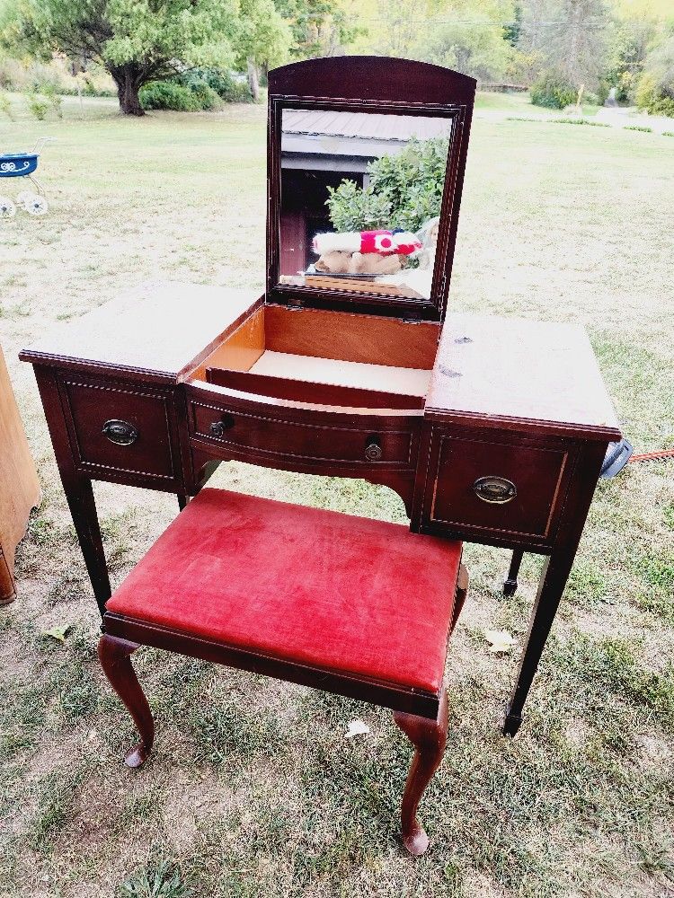 Vintage Vanity With Built In Mirror And Stool